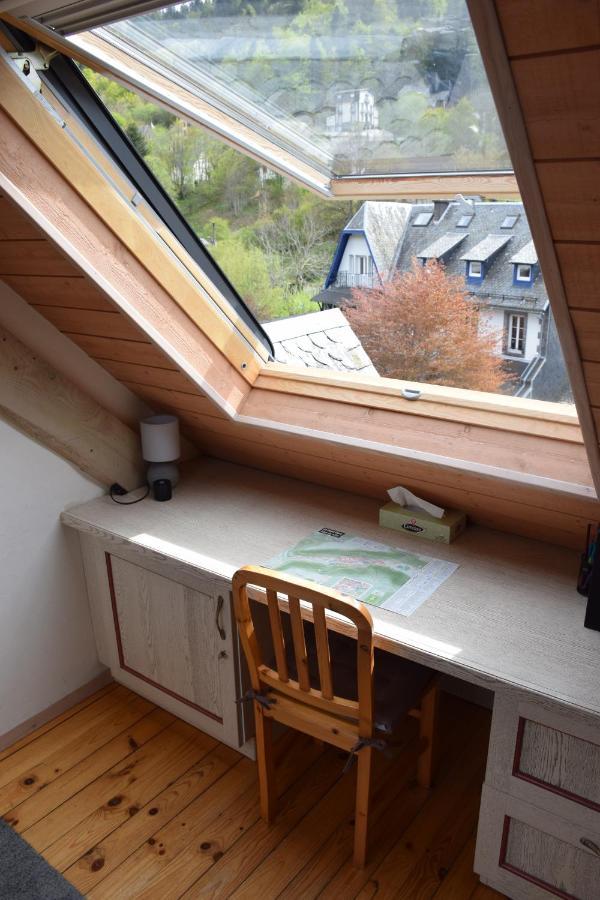 Petit Duplex De Charme Sous Les Toits Du Mont-Dore Екстер'єр фото