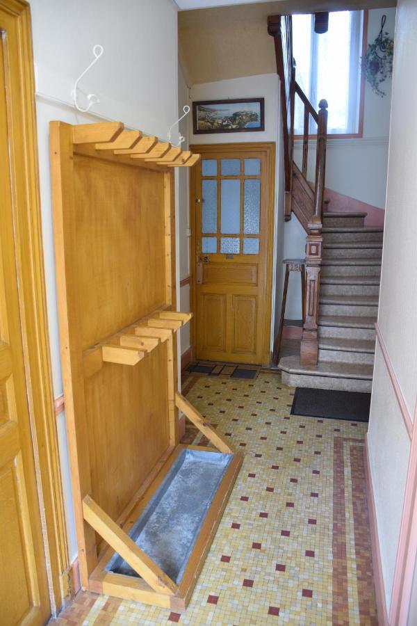 Petit Duplex De Charme Sous Les Toits Du Mont-Dore Екстер'єр фото