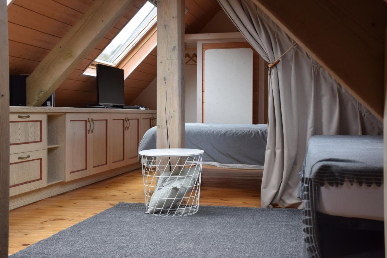 Petit Duplex De Charme Sous Les Toits Du Mont-Dore Екстер'єр фото